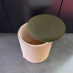 Pouf contenitore "Cima" in tessuto Bouclè Olive e corda